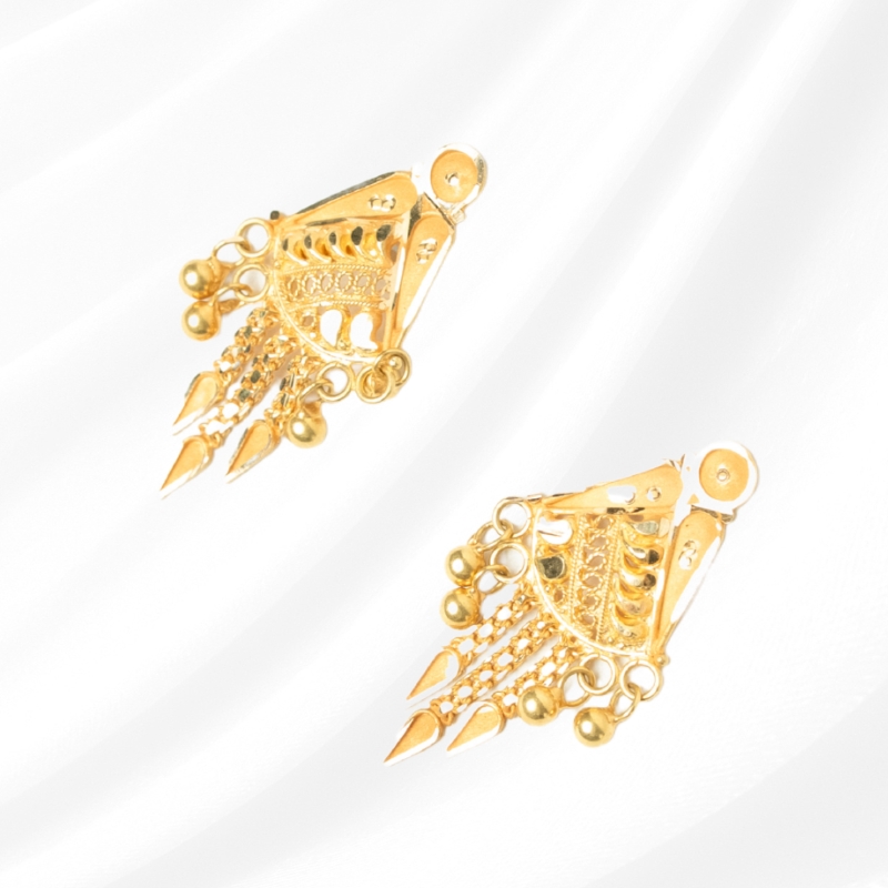 Earring